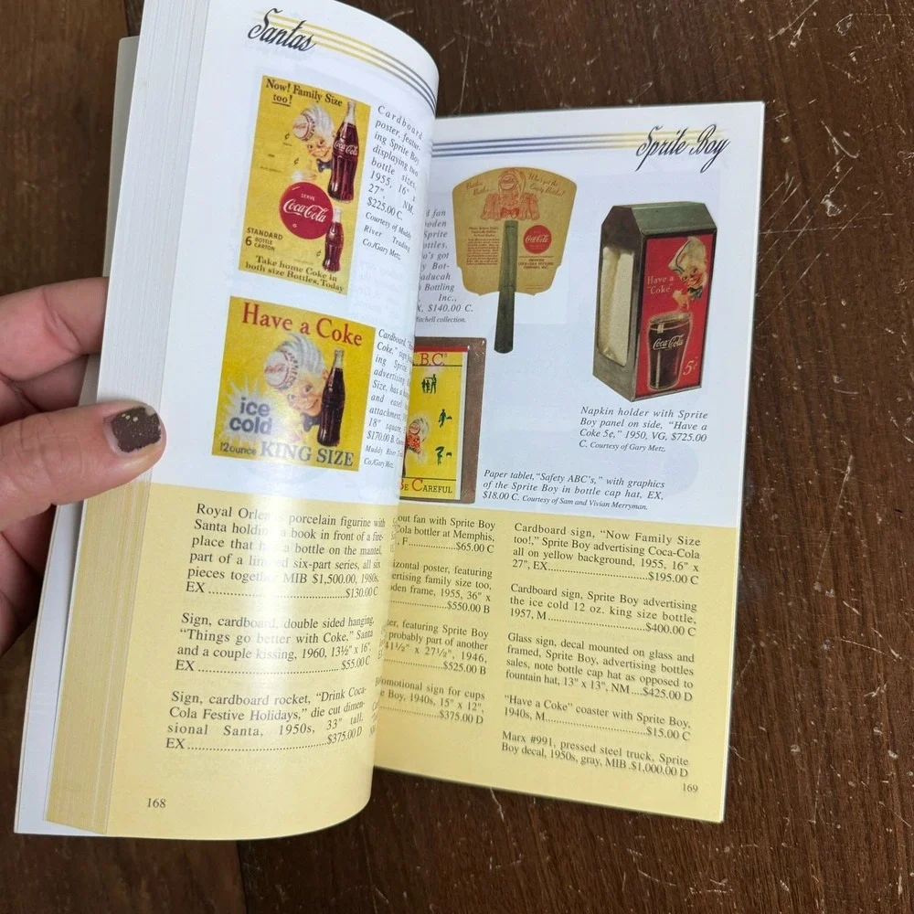 Pocket Guide to Coca-Cola B.J. Summers 2004 Identification‎ Book